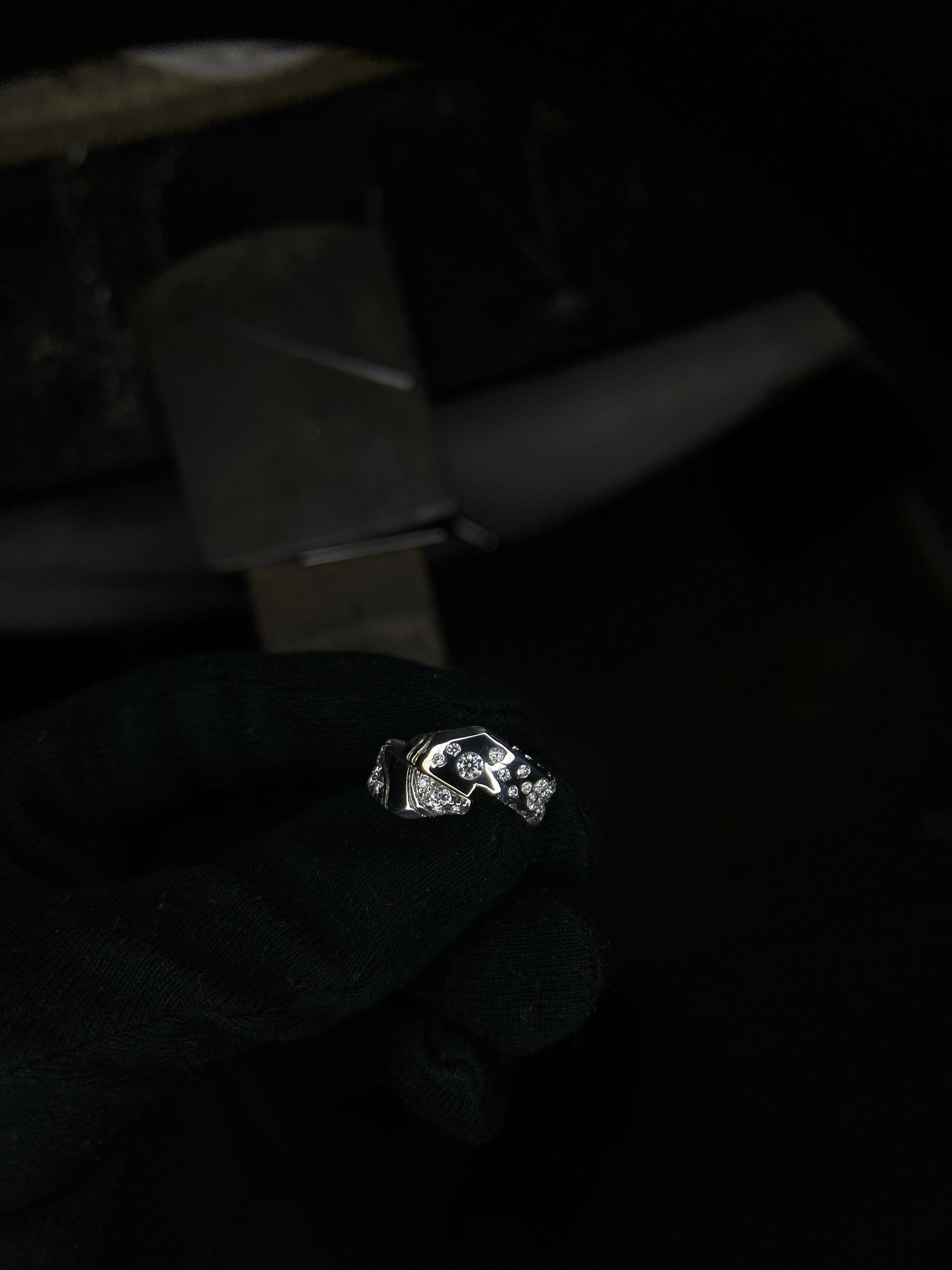 HOR OUS ring