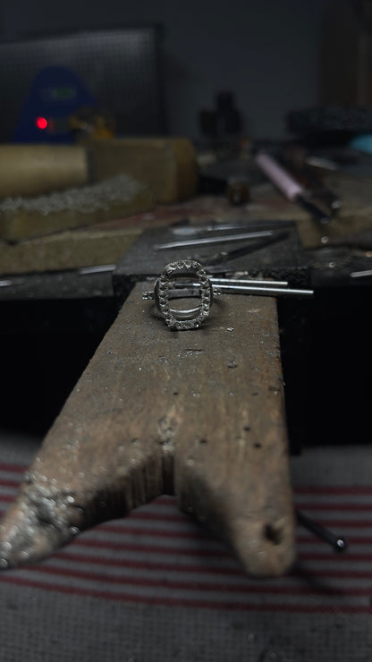 NOŪT ring